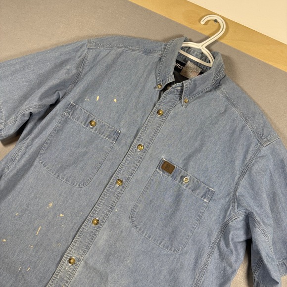Wrangler Other - Wrangler Mens Shirt Riggs Workwear L Blue Denim 2-Pocket Distressed Short Sleeve